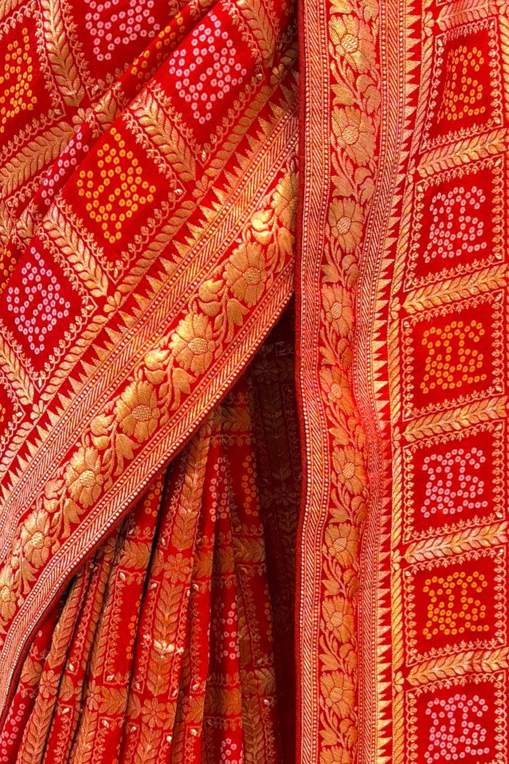 Red zari bandhani saree