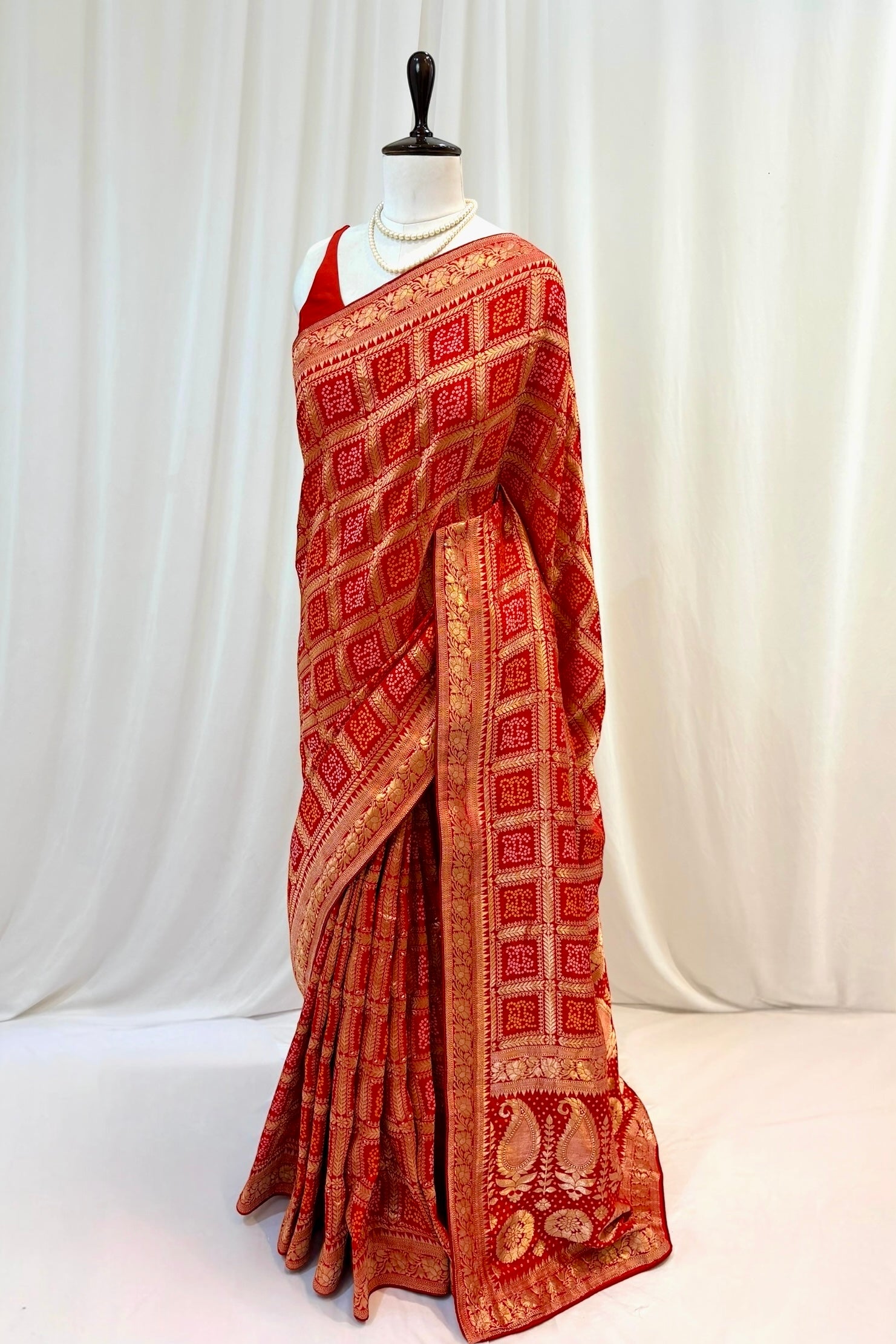 Red zari bandhani saree