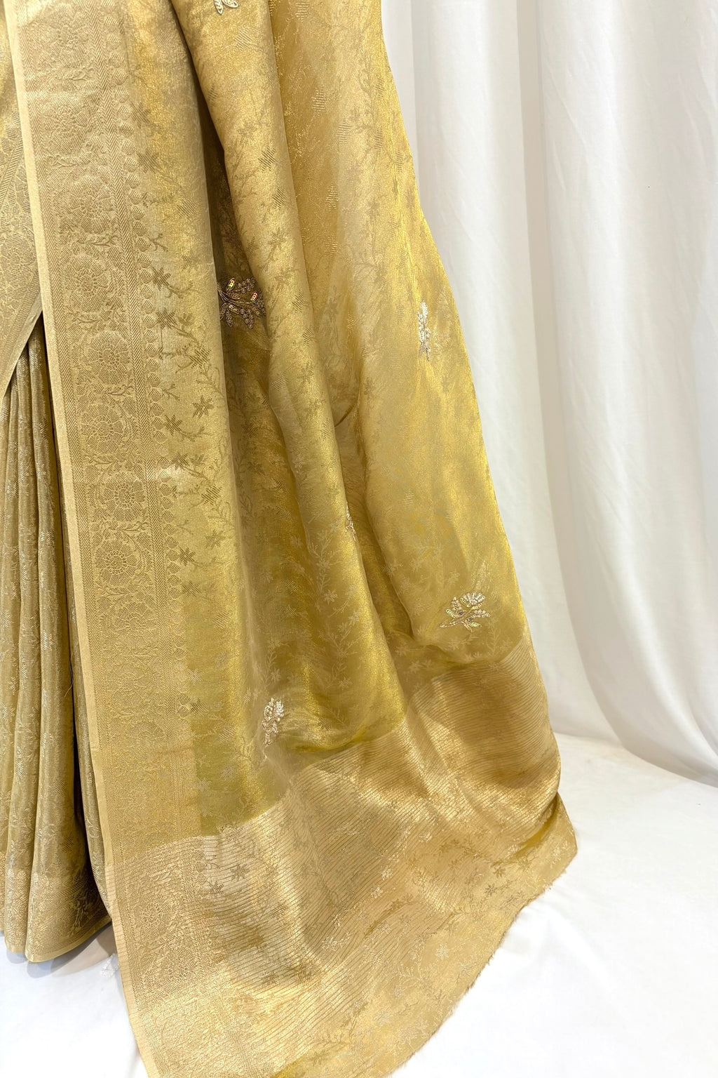 Soft tissue saree - Golden