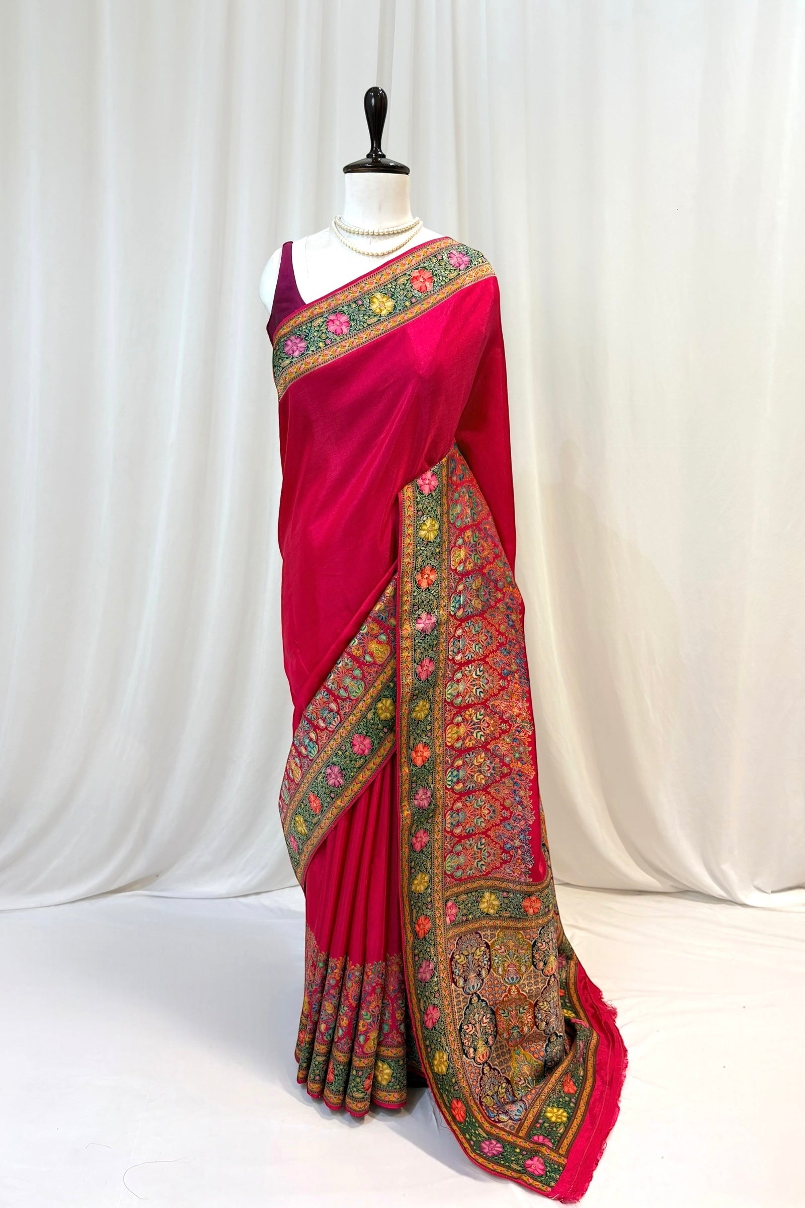 Position print soft silk saree - Pink