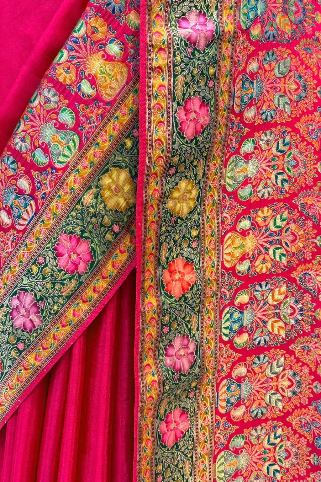 Position print soft silk saree - Pink