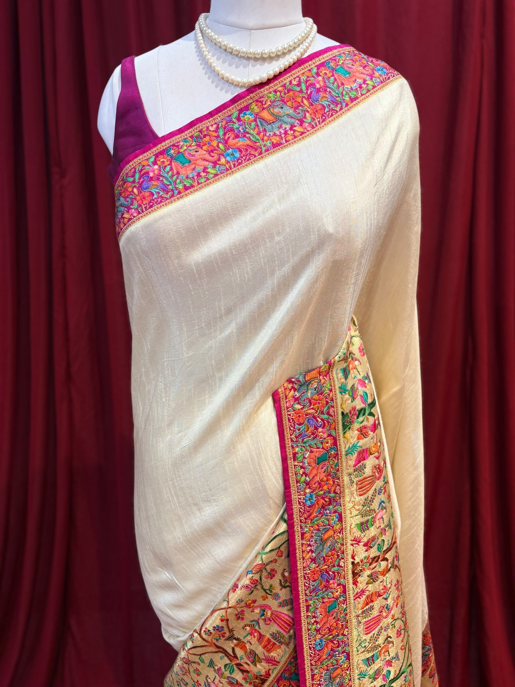 Position print soft silk saree - Off white