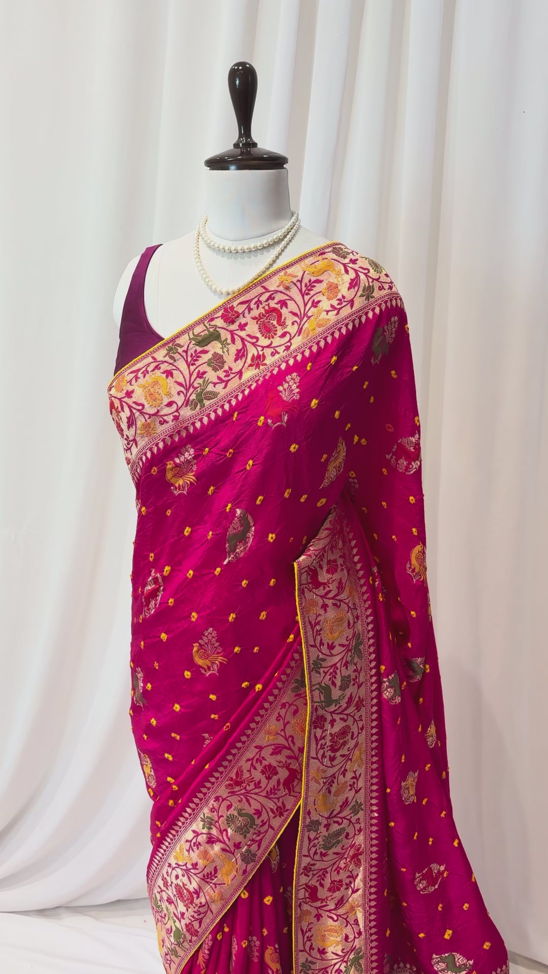 Pink pure dola bandhej zari saree