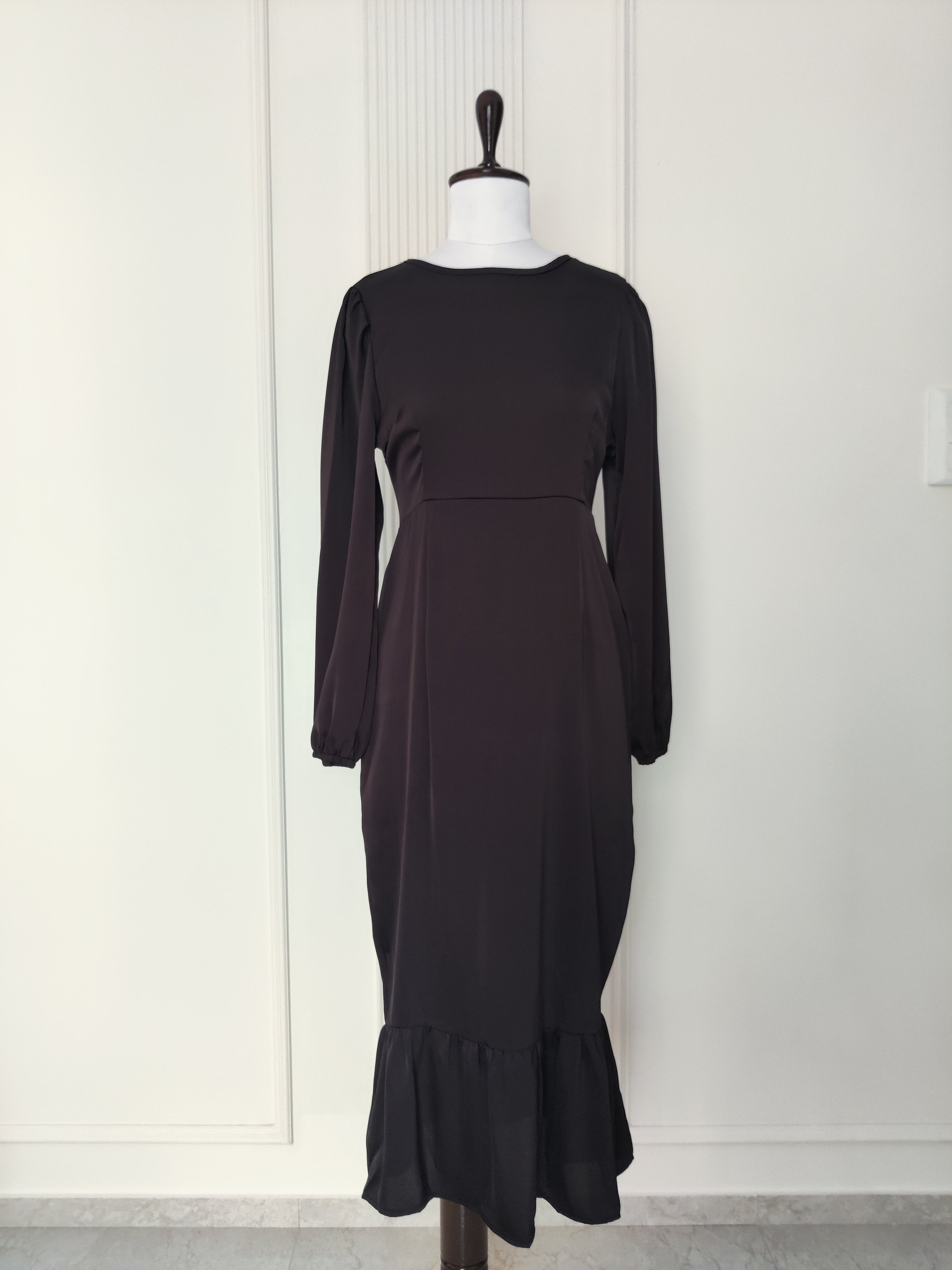 Ballon sleeves ruffle dress